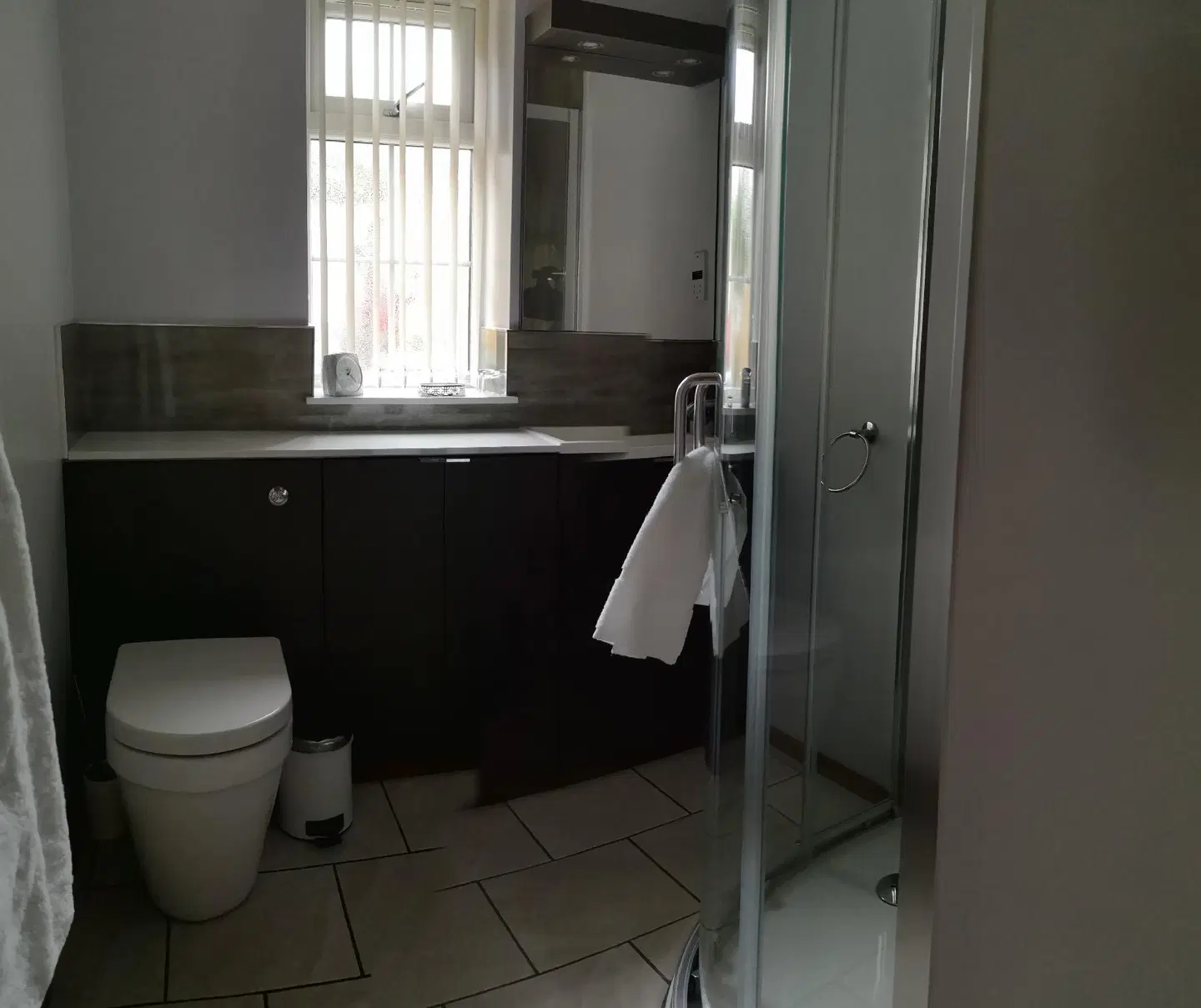 White Cottage B&B Badezimmer