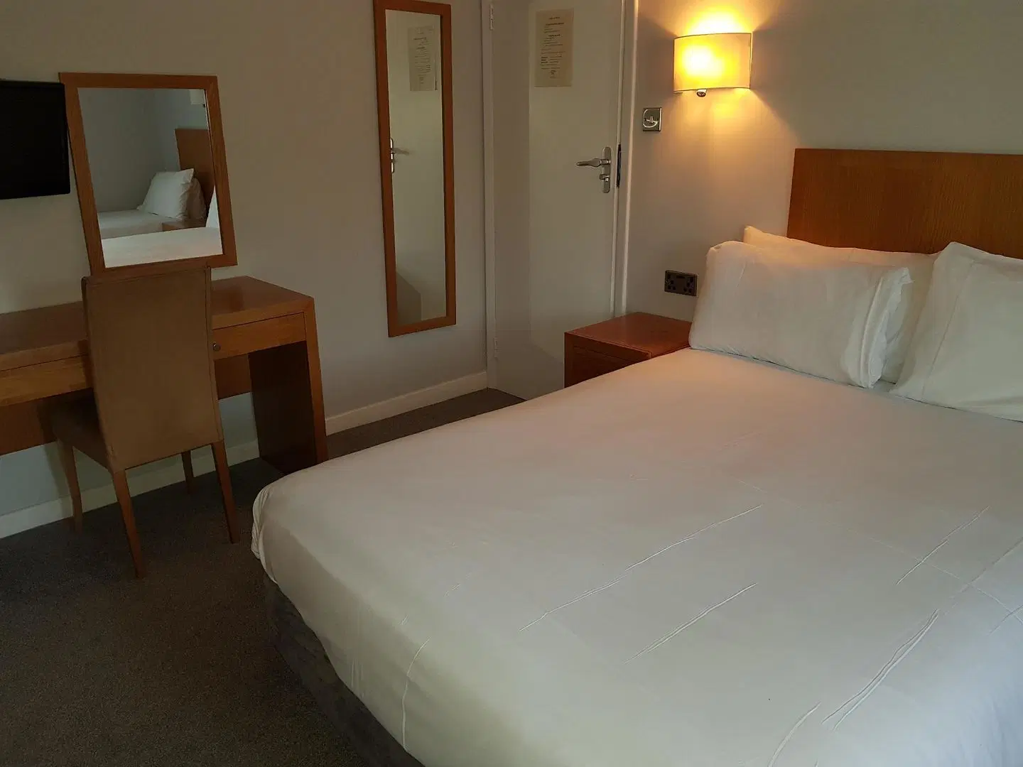 Tri-star Hotel ROOM_EXAMPLE