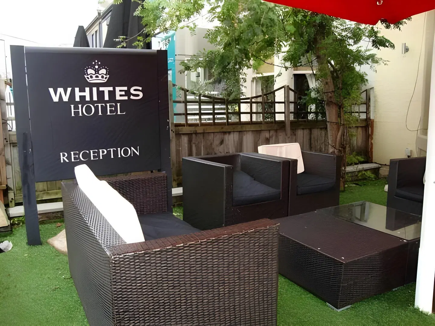 Whites Terrasse