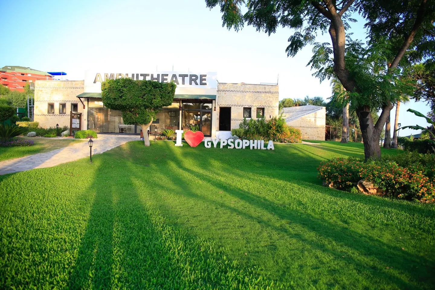 Gypsophila Holiday Village Garten