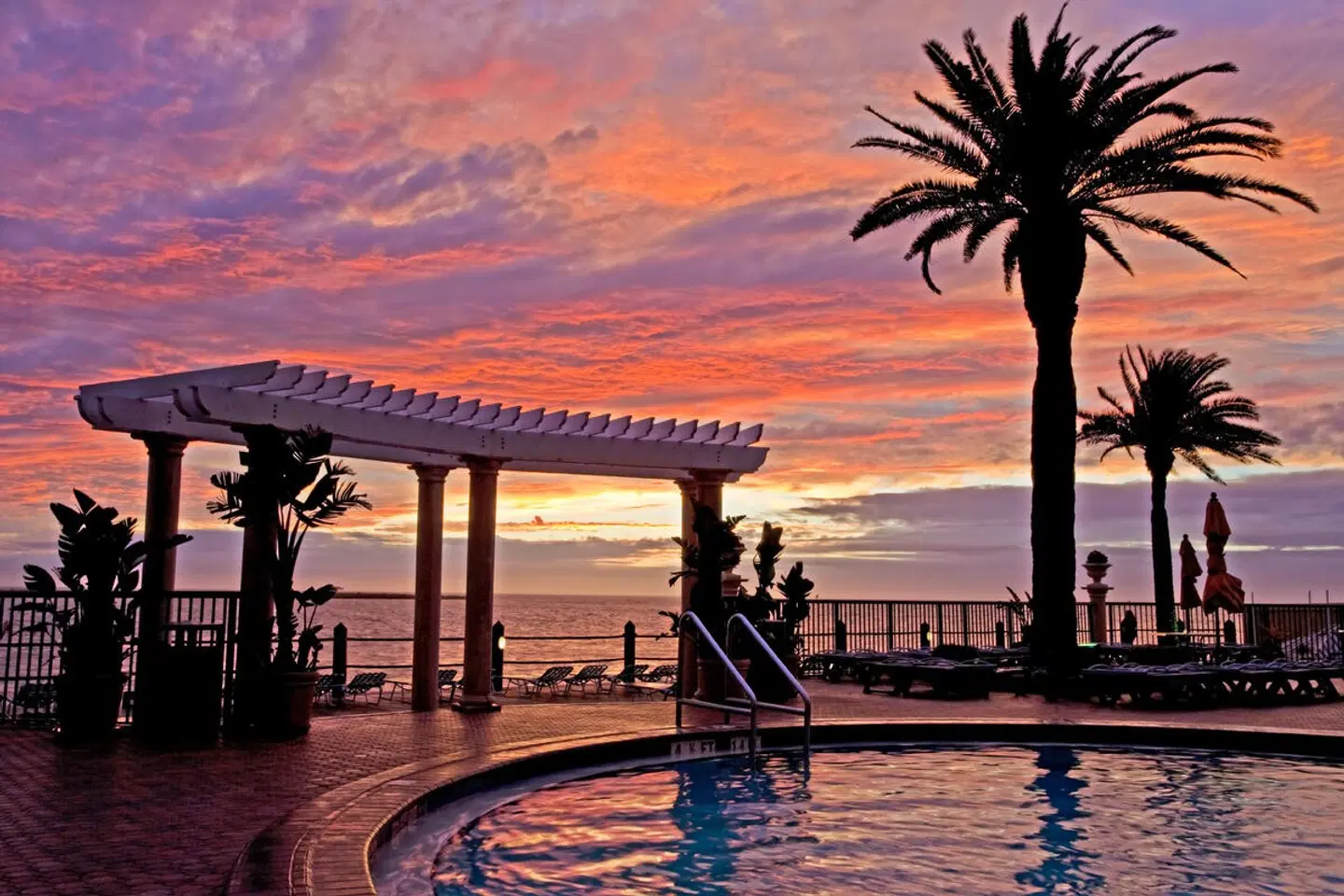 Holiday Inn Clearwater Beach OUTDOOR_POOL