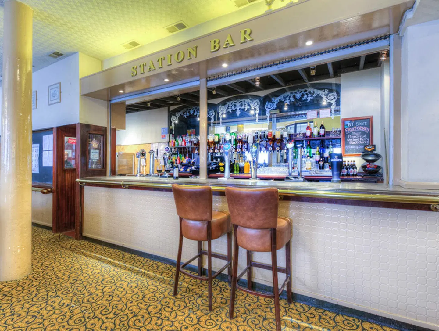 Comfort Inn Birmingham Station Bar