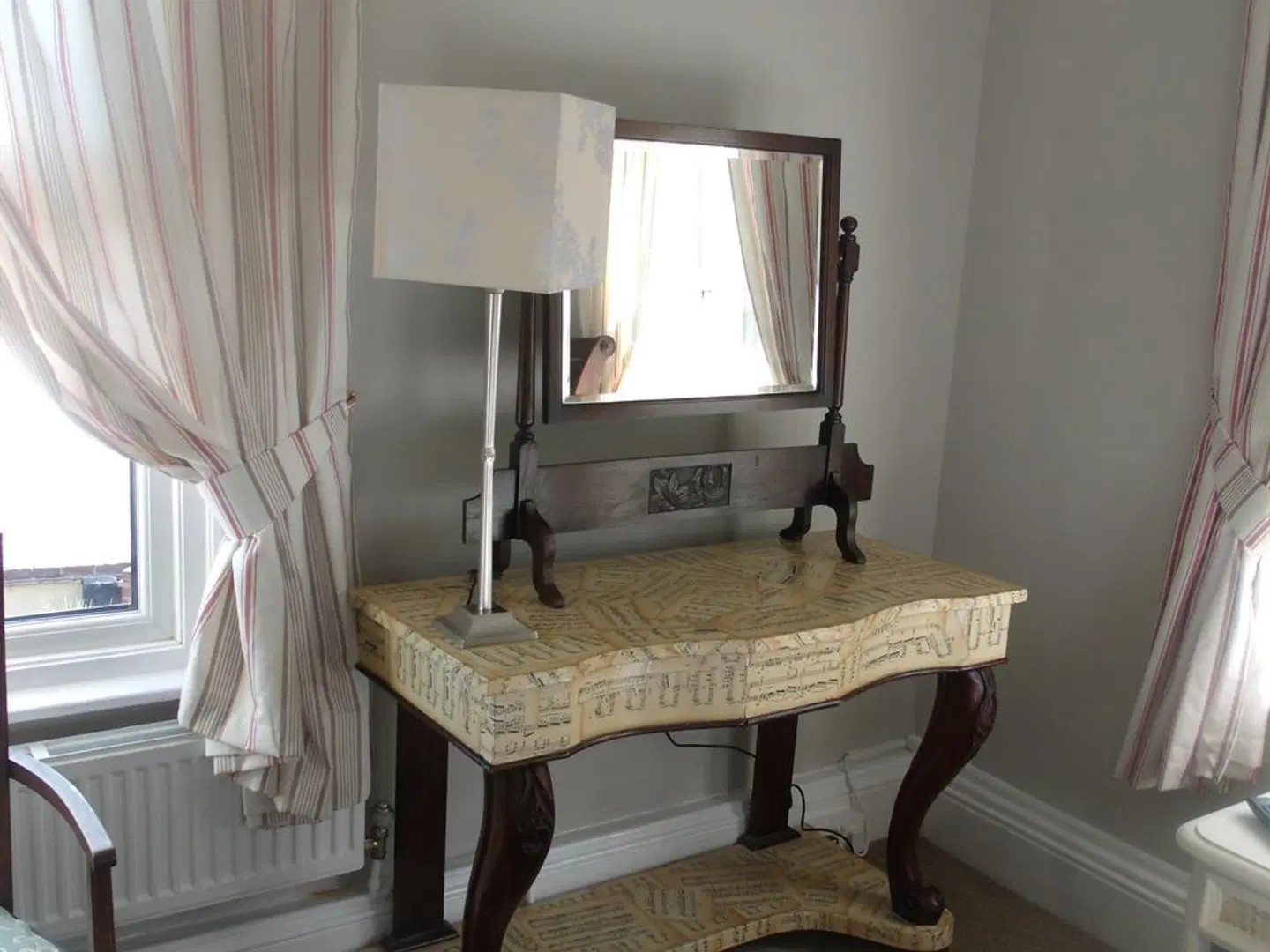 Hooray Henrys ROOM_EXAMPLE