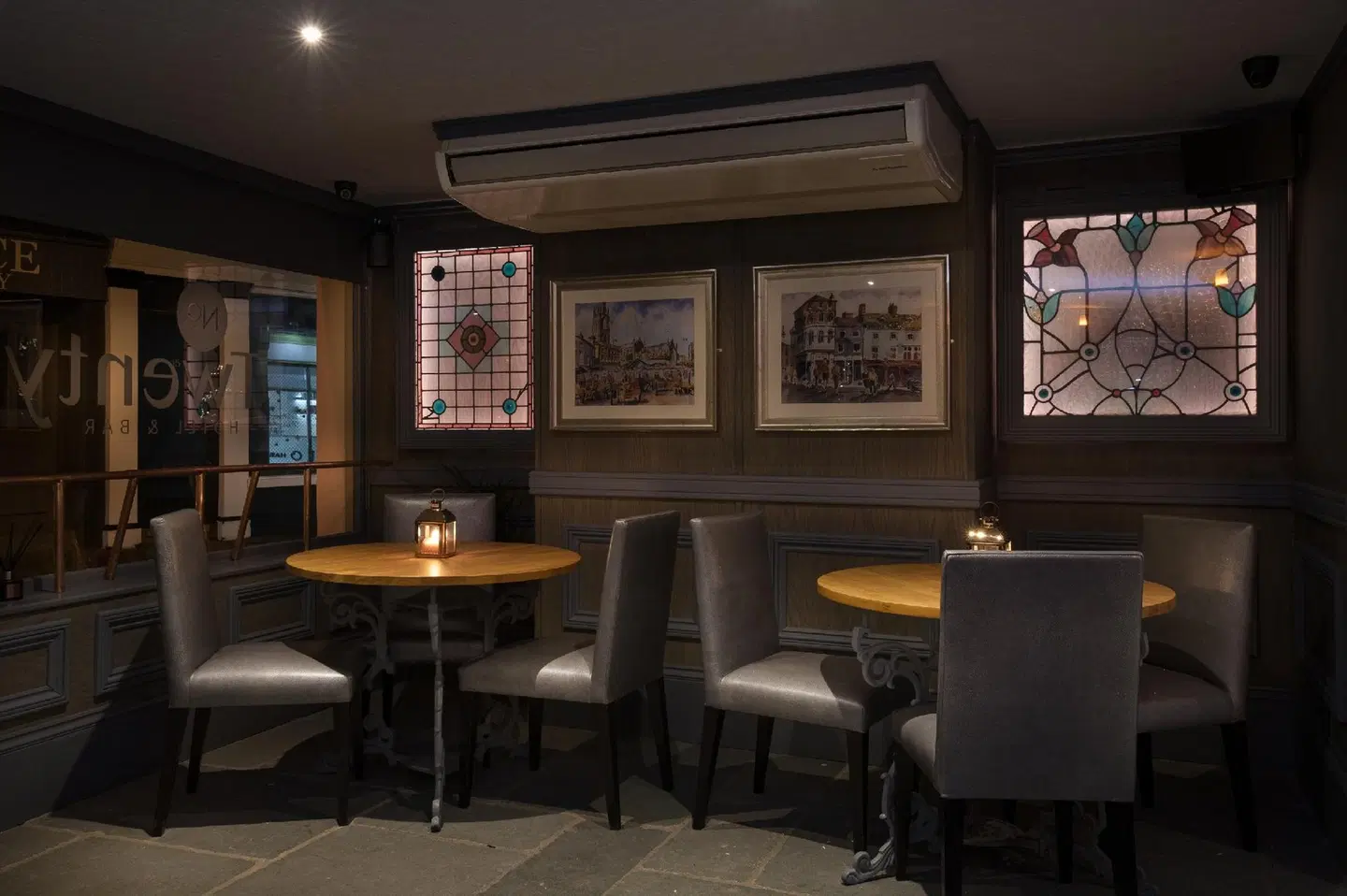 Twenty Hotel and Bar Bar