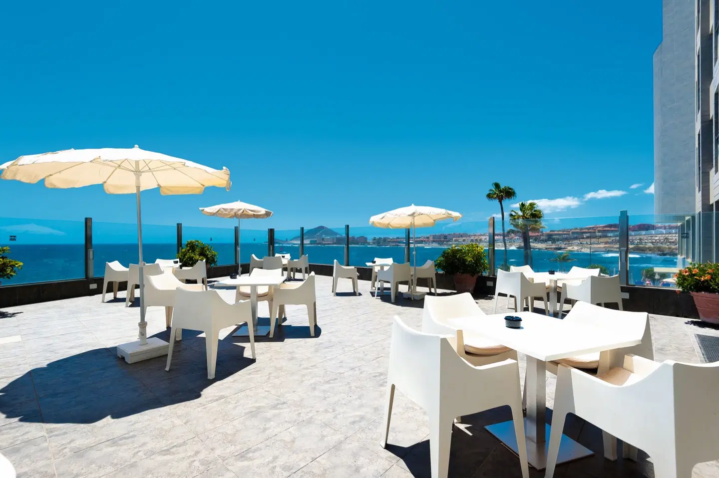 KN Hotel Arenas del Mar Terrasse