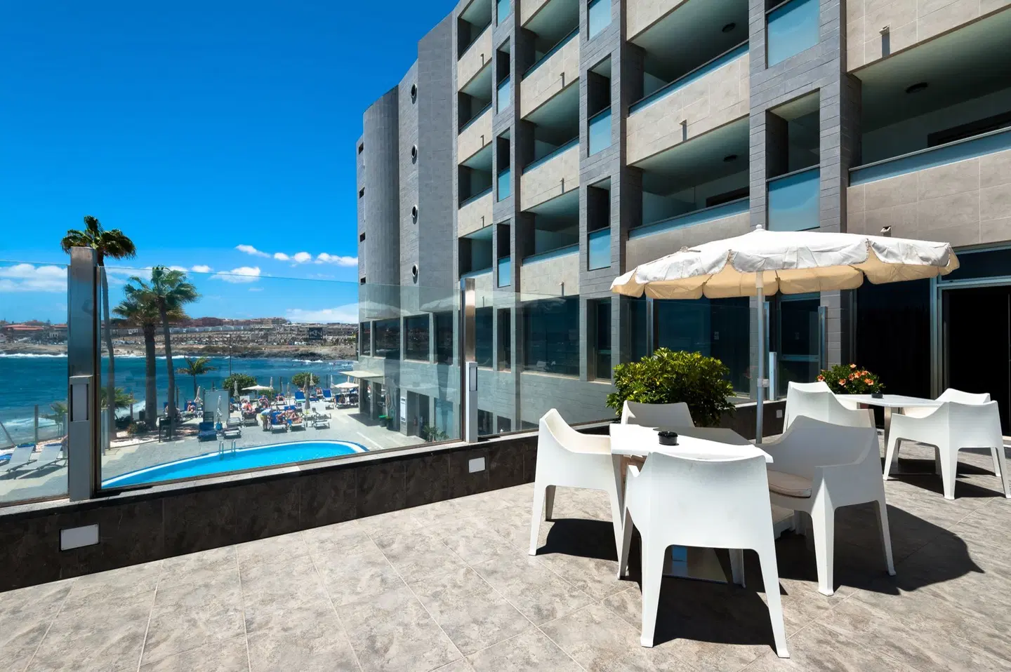 KN Hotel Arenas del Mar Terrasse