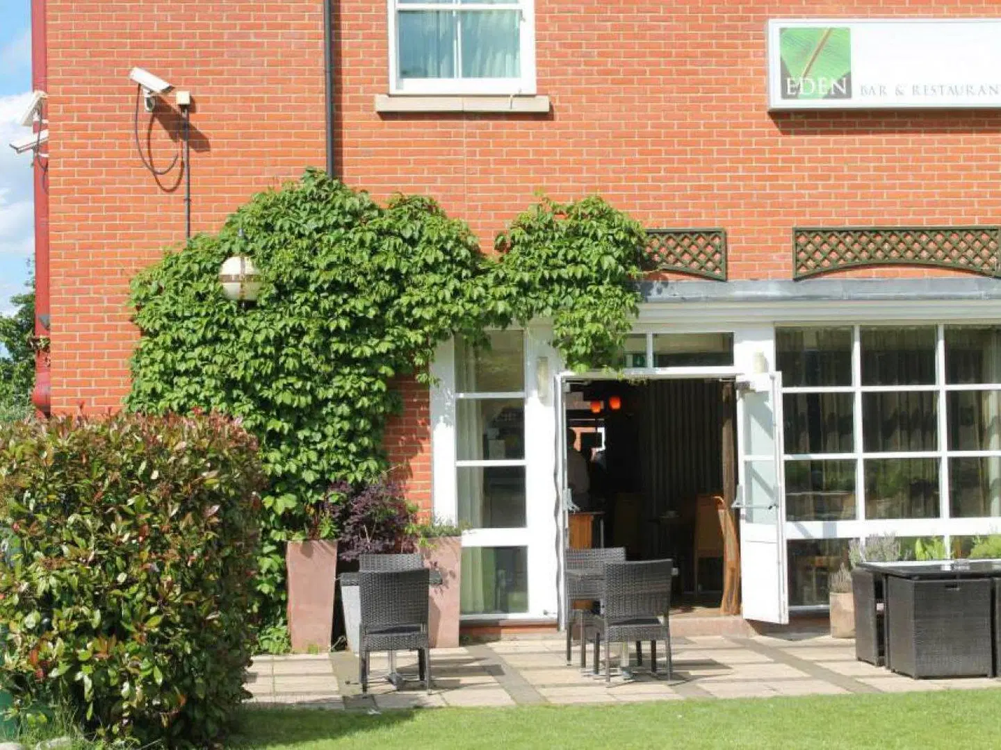 The Pinewood EXTERIOR