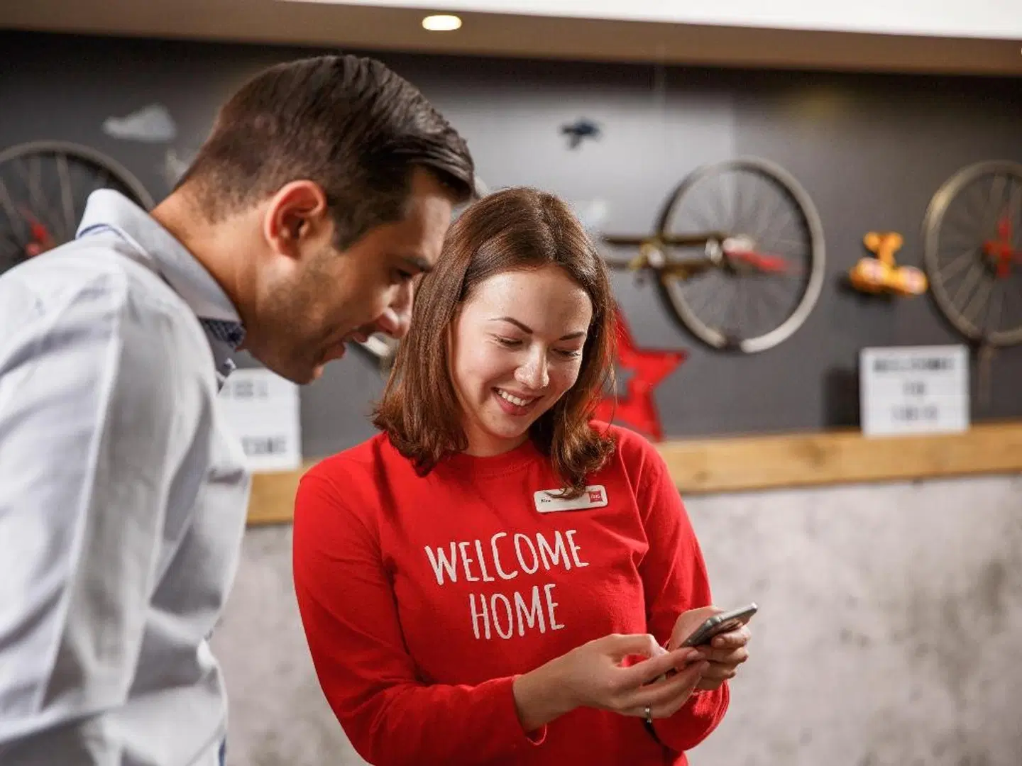 ibis London Luton Airport PEOPLE