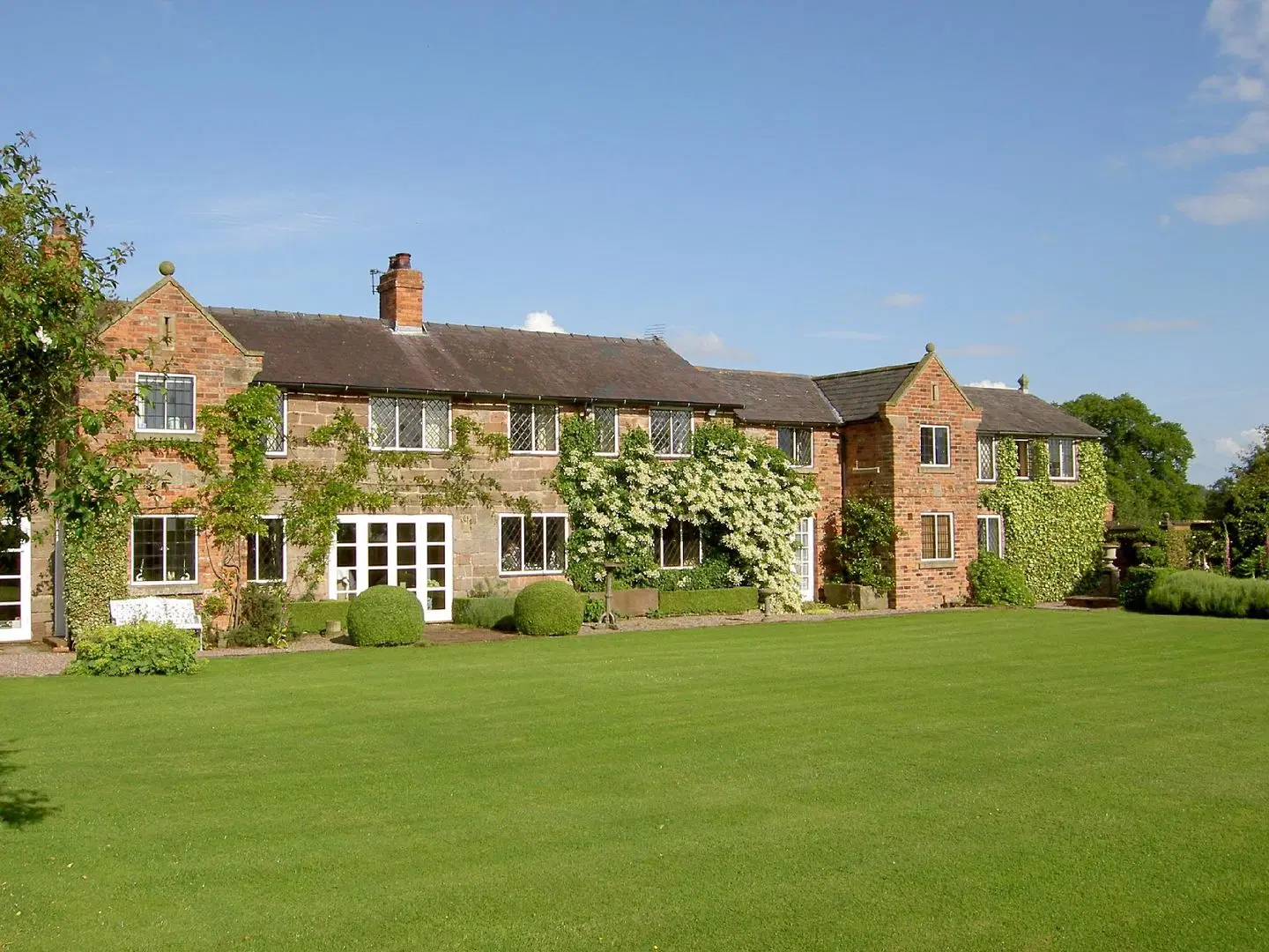 Manor Farm EXTERIOR
