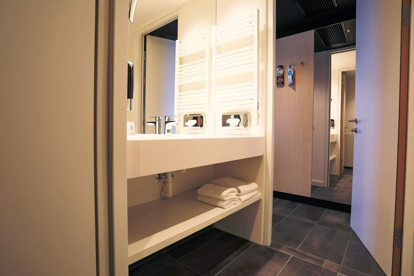 Pannonia Tower Hotel Badezimmer