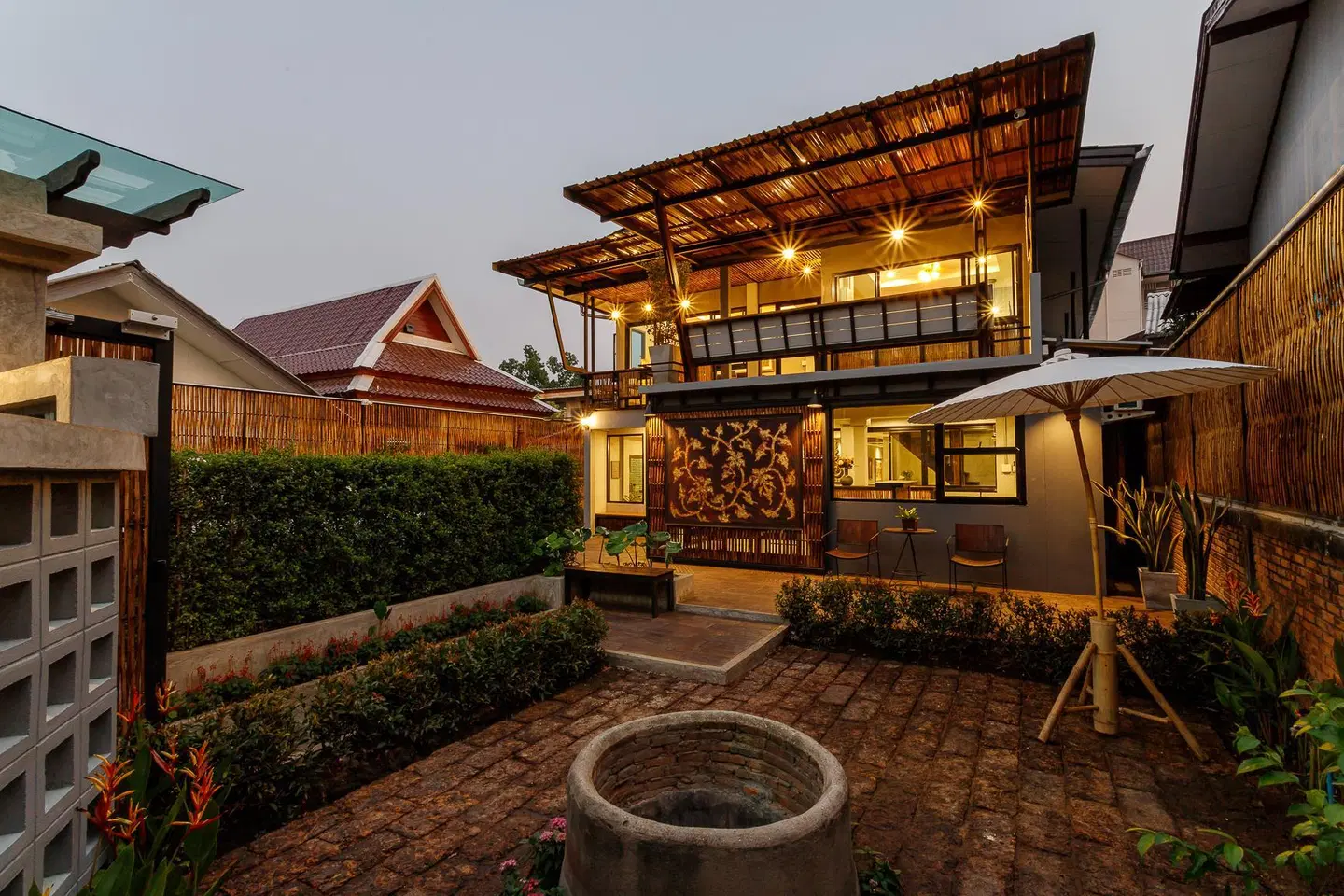 Hostel One Art & Gallery EXTERIOR