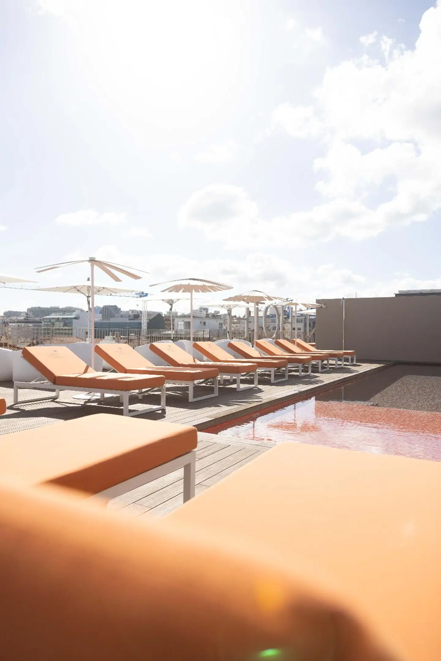 Lumen Hotel & The Lisbon Light Show Terrasse