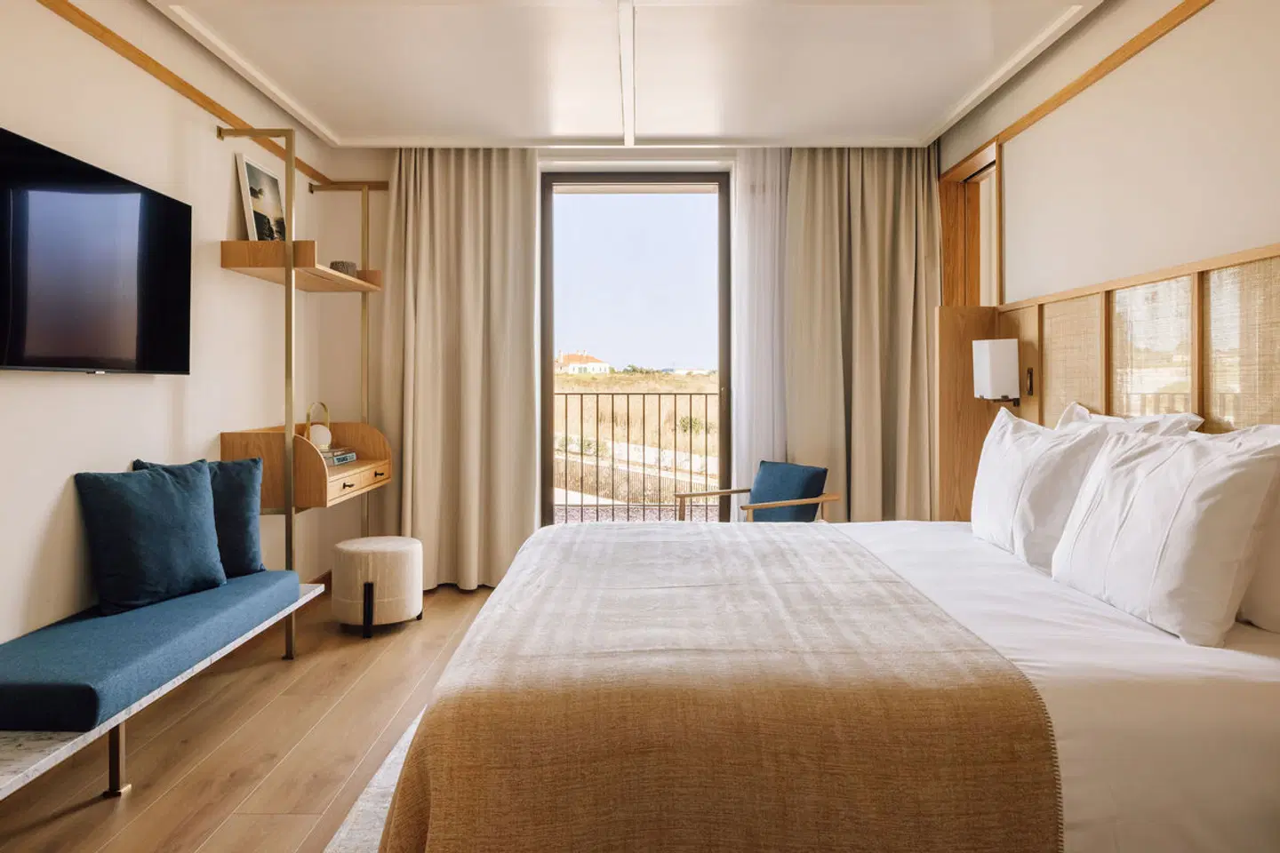 Aethos Ericeira ROOM_EXAMPLE