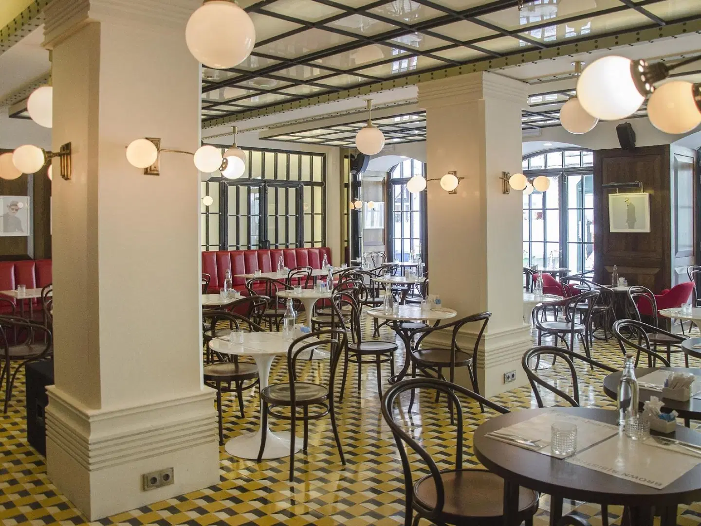 Browns Central Hotel Restaurant