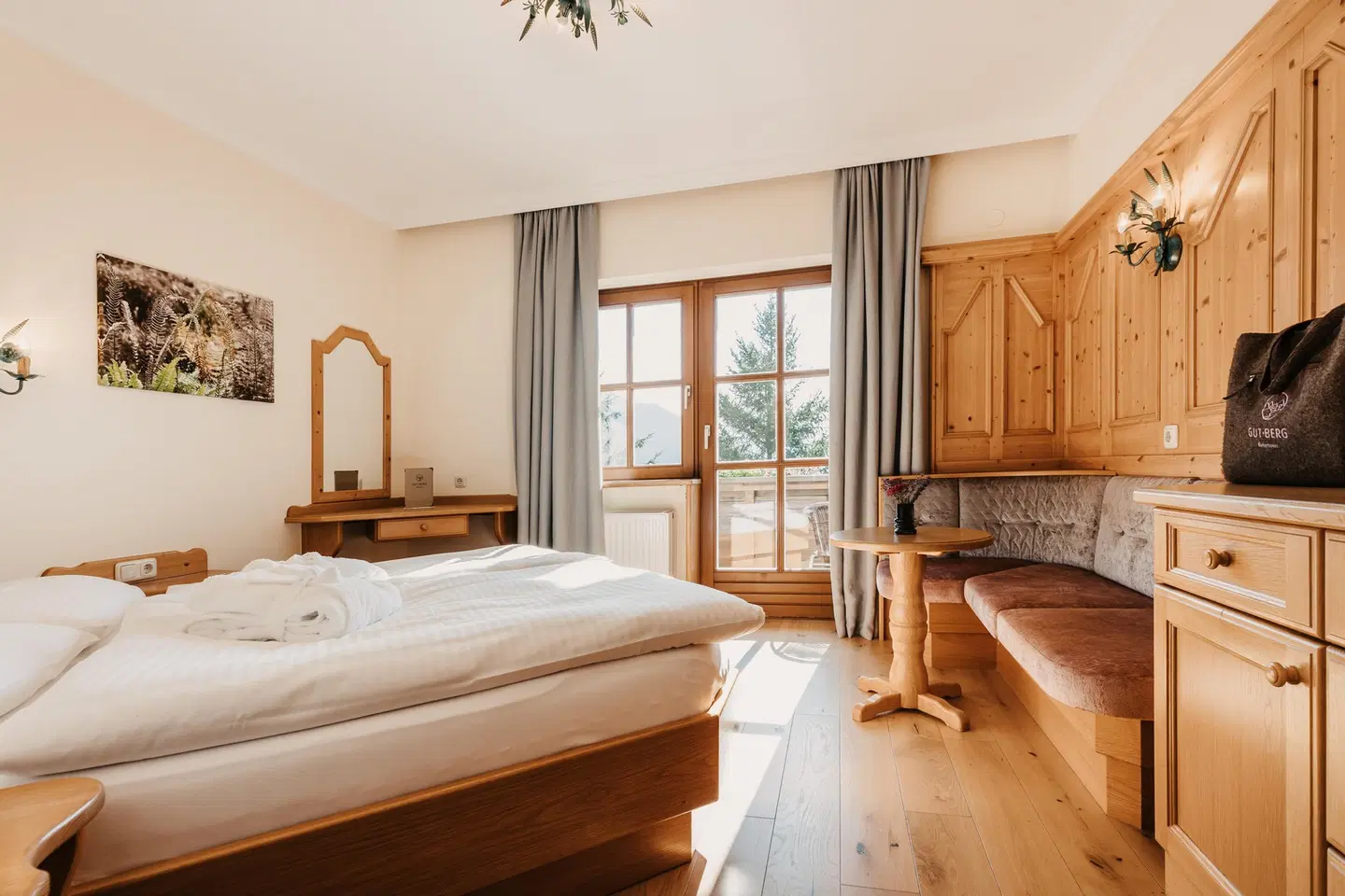 Gut Berg Naturhotel ROOM_EXAMPLE