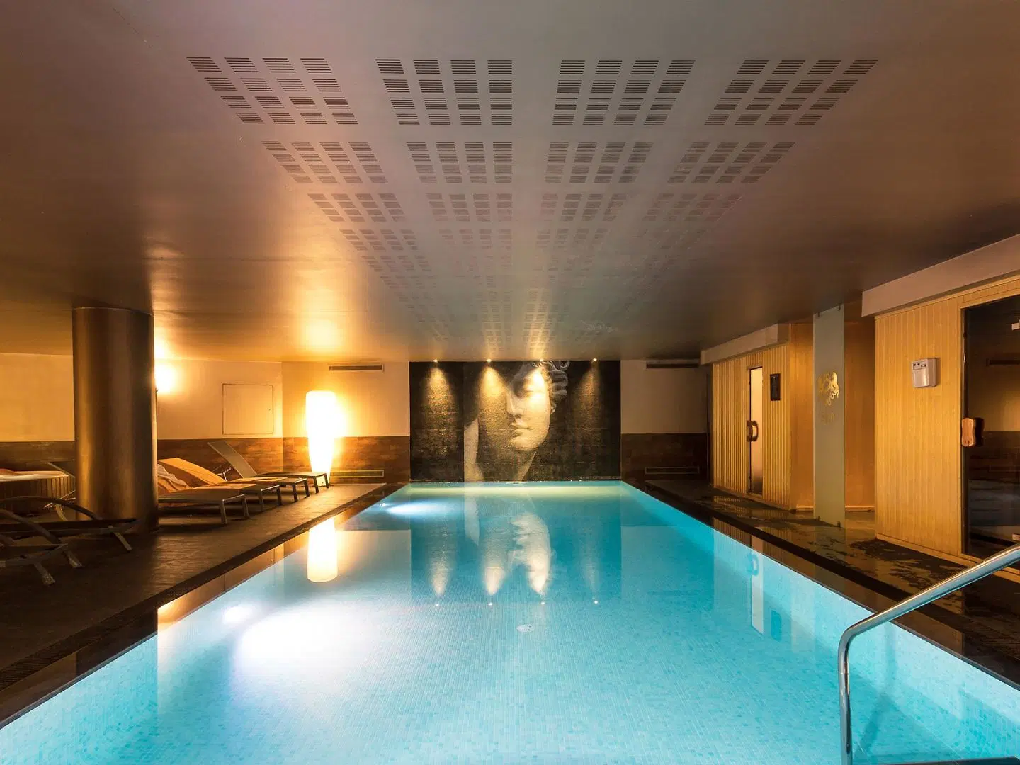 Dom Pedro Lisboa Hallenbad