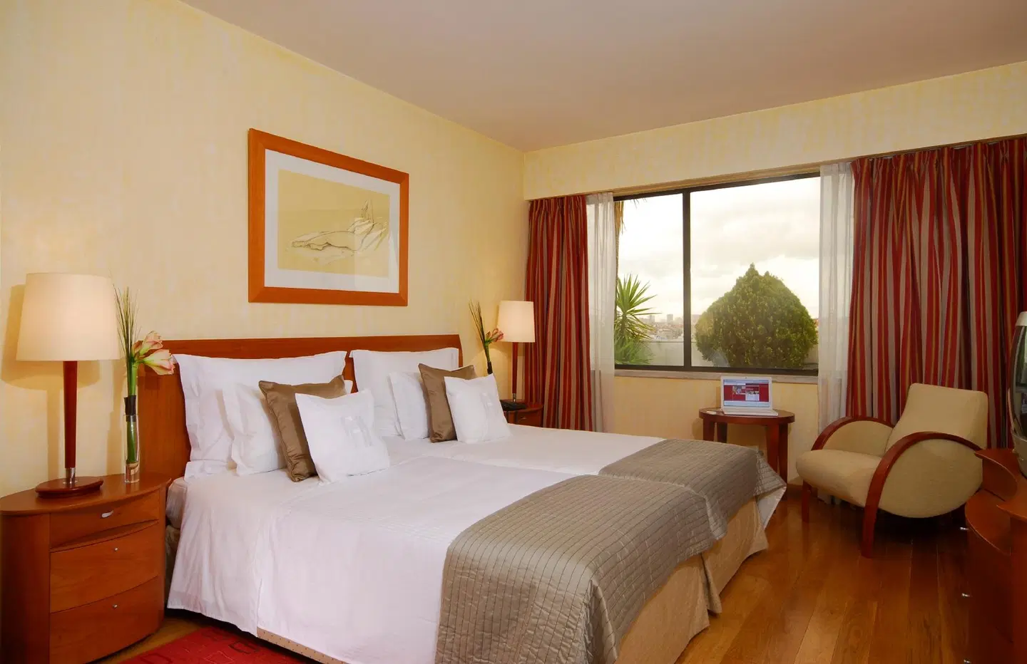 Altis Suites ROOM_EXAMPLE