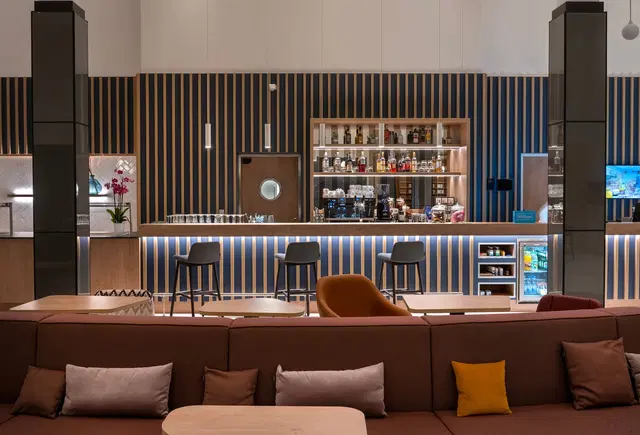 Hampton By Hilton Potsdam Babelsberg Bar