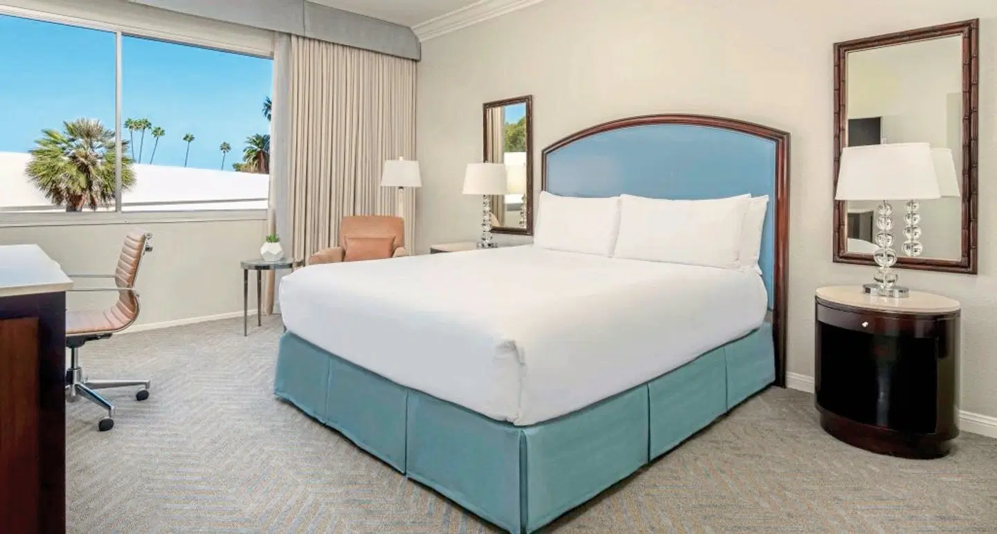 The Beverly Hilton Hotel ROOM_EXAMPLE