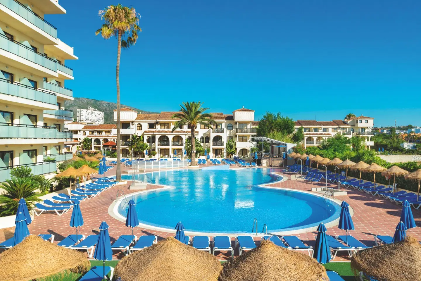 Puente Real OUTDOOR_POOL