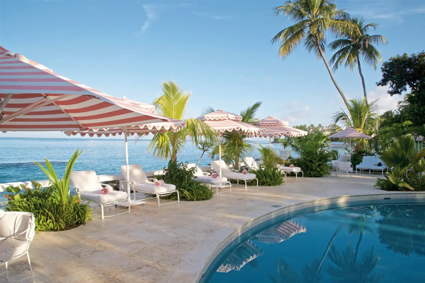 Cobblers Cove Strand