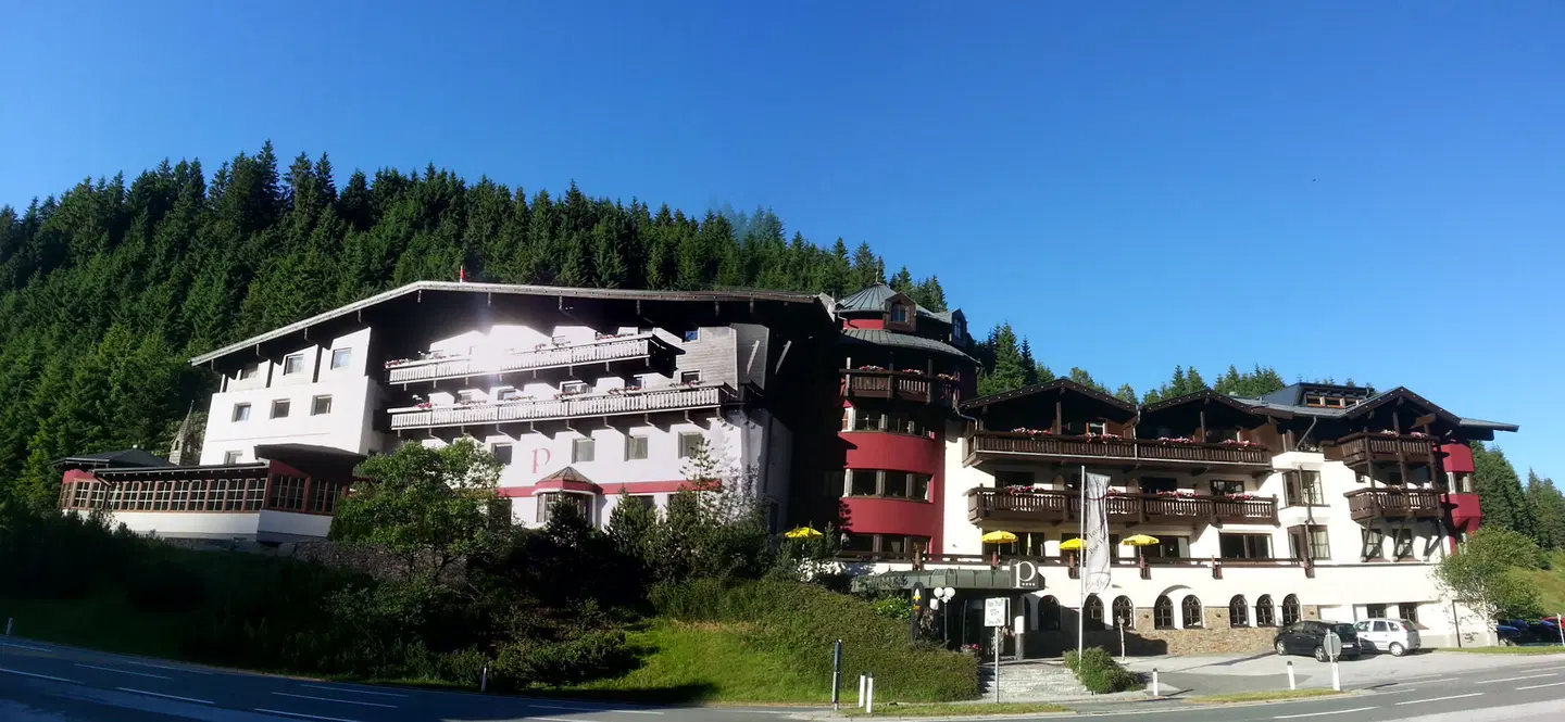 Hotel Pass Thurn EXTERIOR