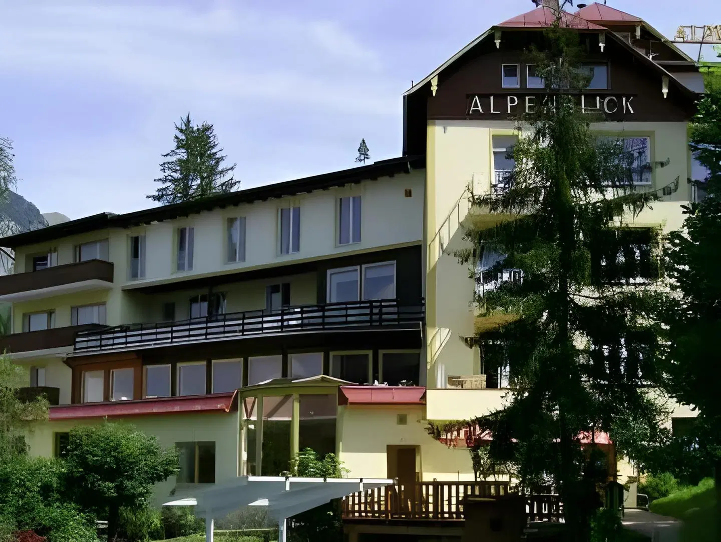 Hotel Alpenblick EXTERIOR