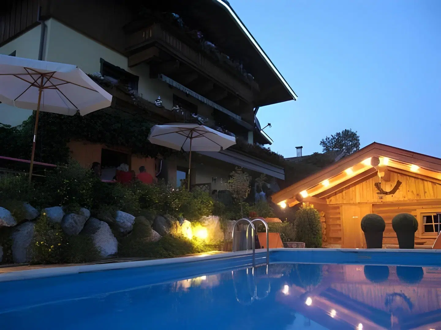 Landhaus Kitzblick OUTDOOR_POOL