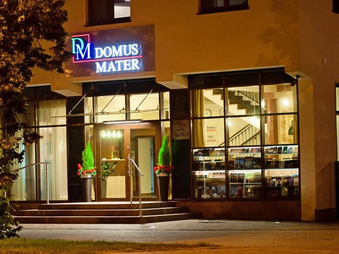 Domus Mater EXTERIOR