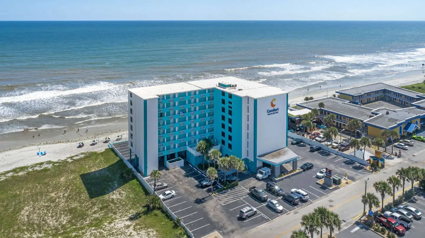 Comfort Inn & Suites Daytona Beach Oceanfront EXTERIOR