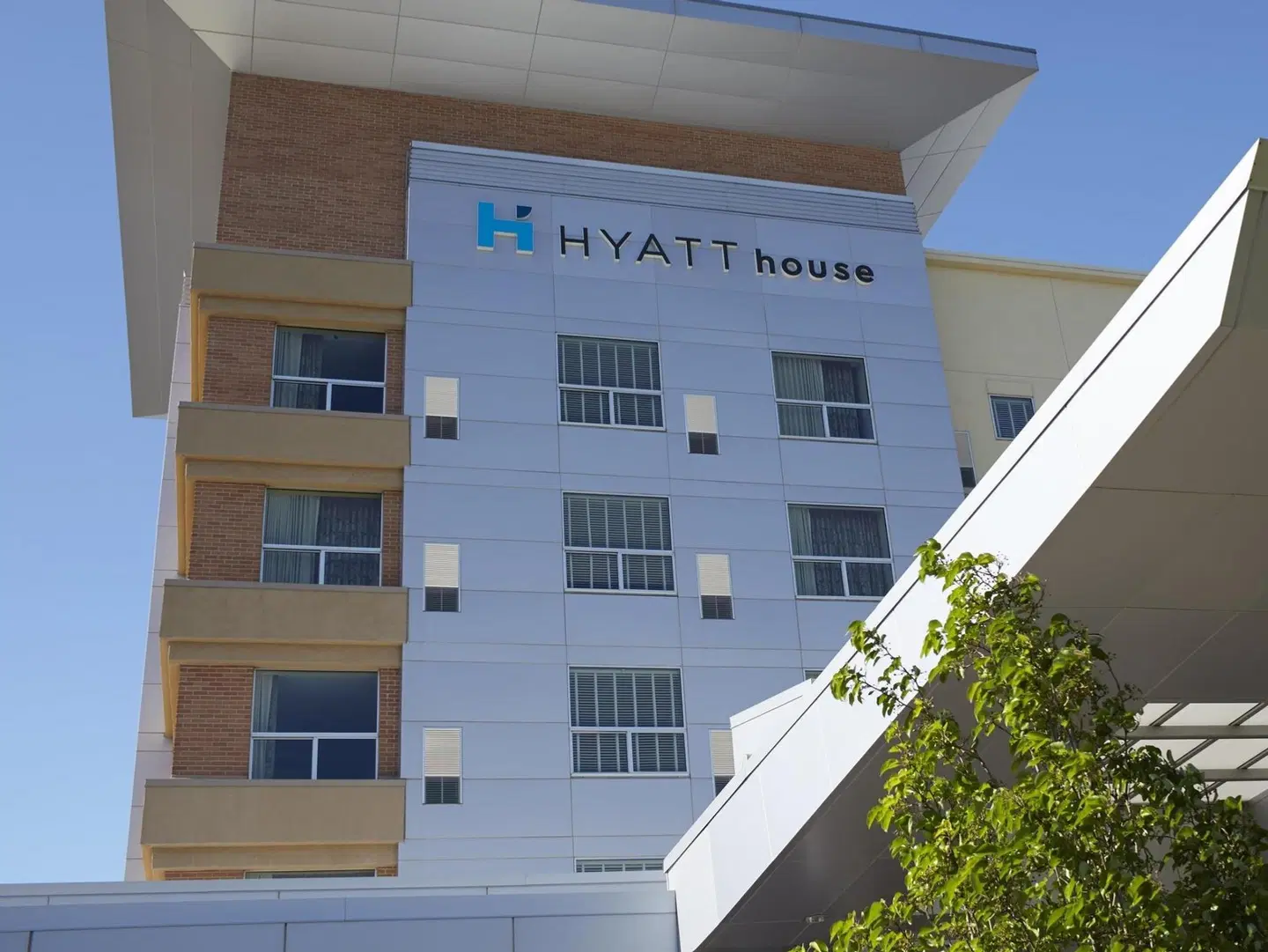 Hyatt House Atlanta/Downtown EXTERIOR