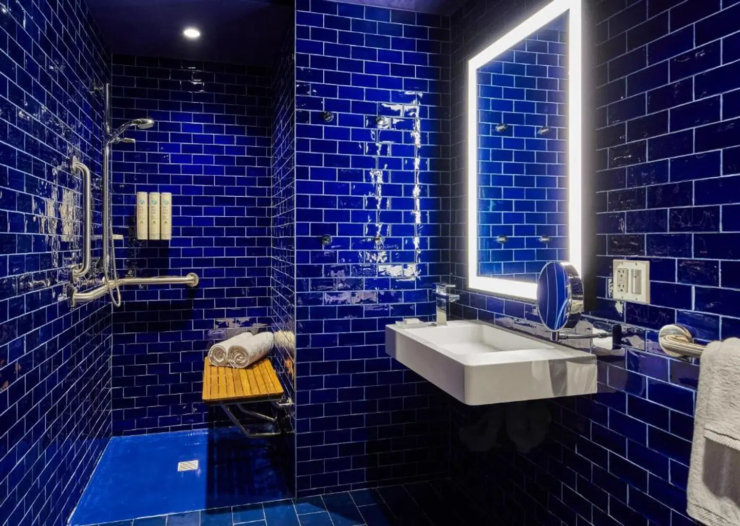 Radio Hotel Badezimmer
