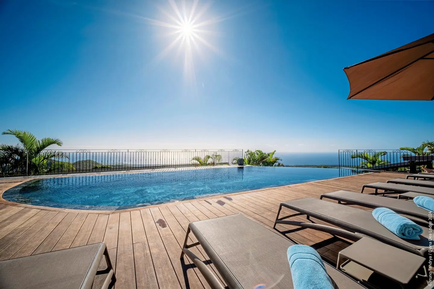 Diana Dea Lodge OUTDOOR_POOL