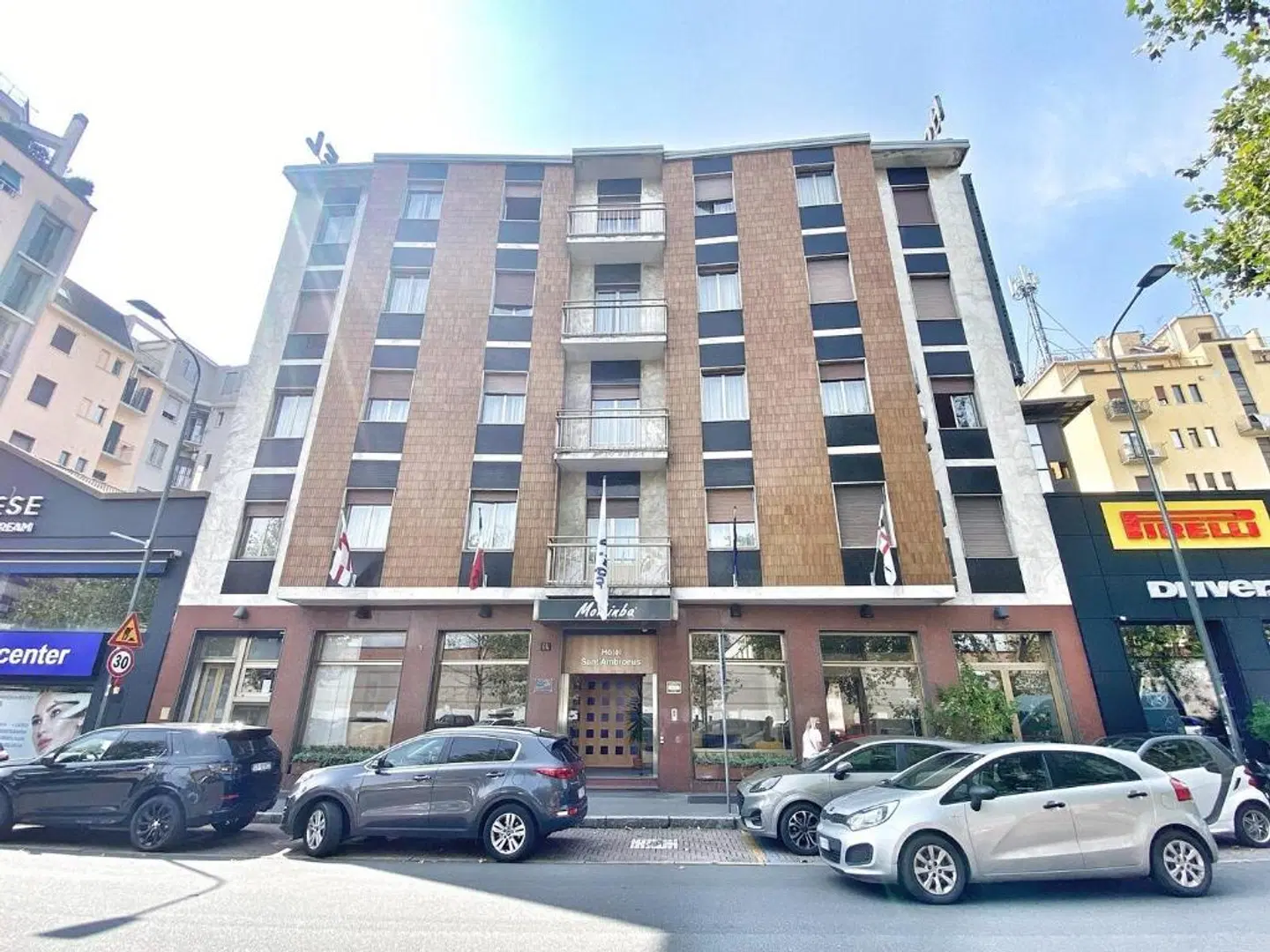 Sant'Ambroeus EXTERIOR