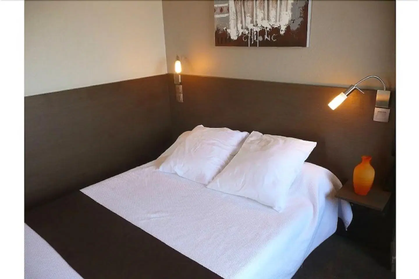 Victor Hugo ROOM_EXAMPLE