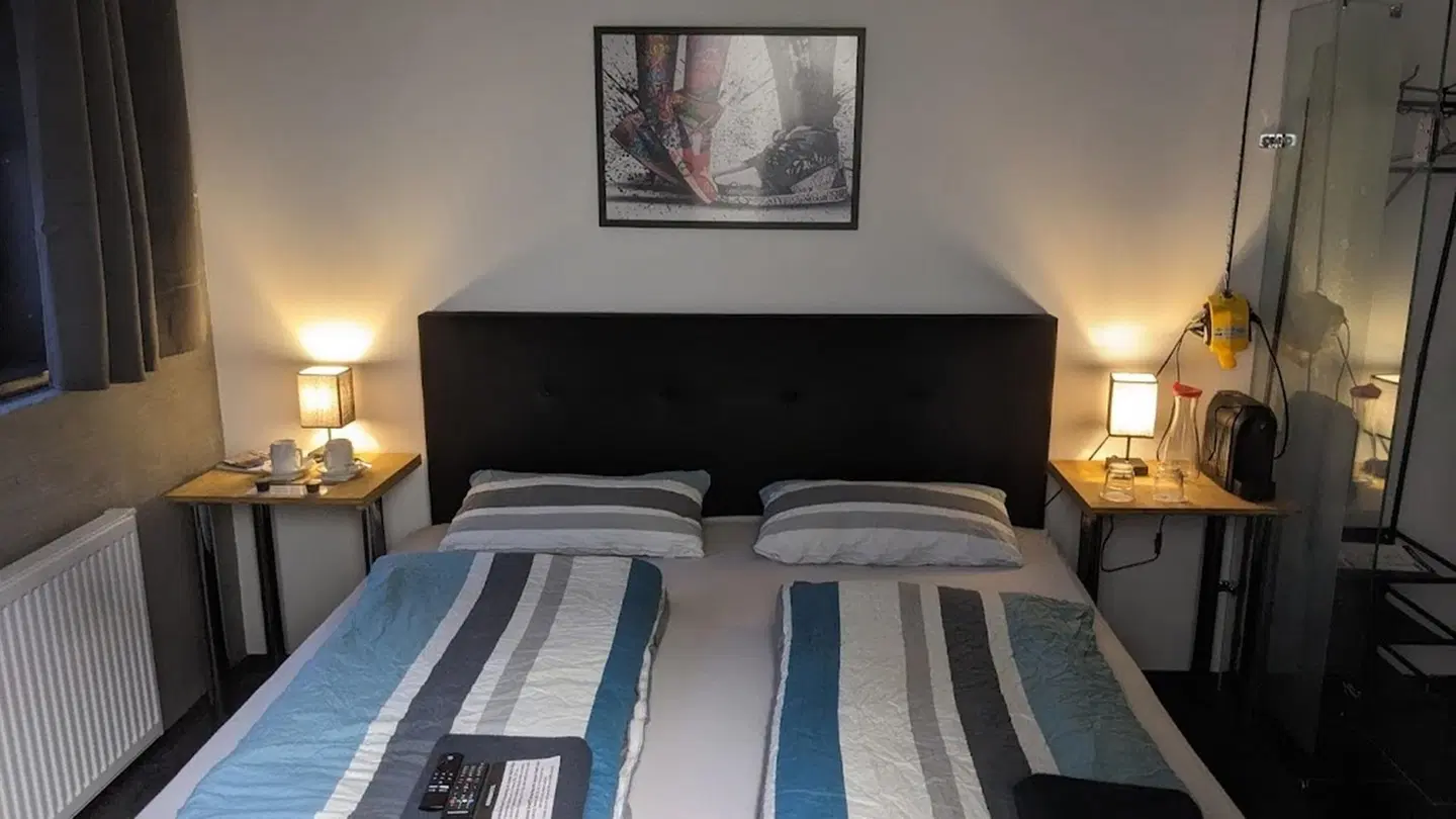 Business-Motel ROOM_EXAMPLE
