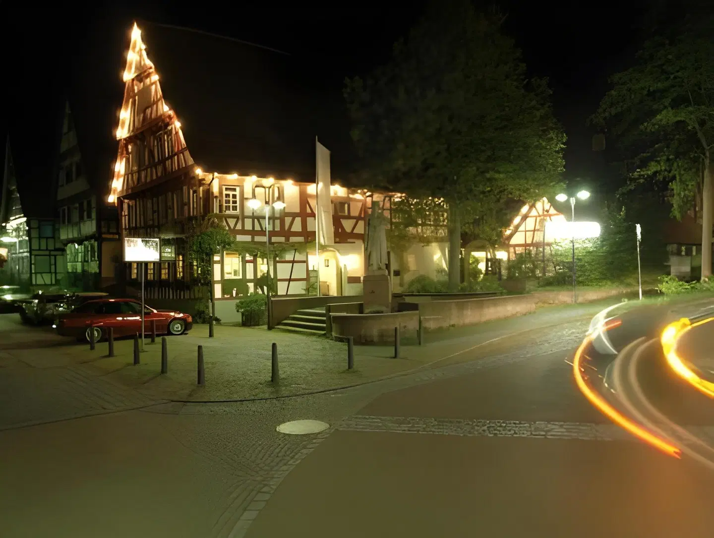 Hirsch EXTERIOR