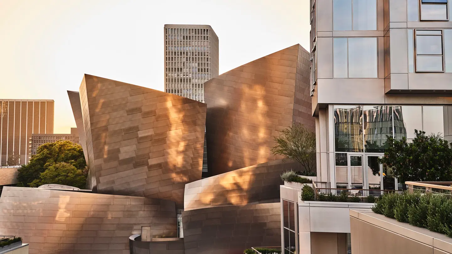 Conrad Los Angeles EXTERIOR