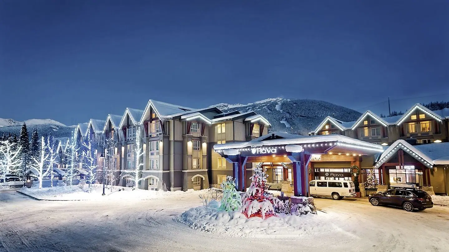 Aava Whistler EXTERIOR