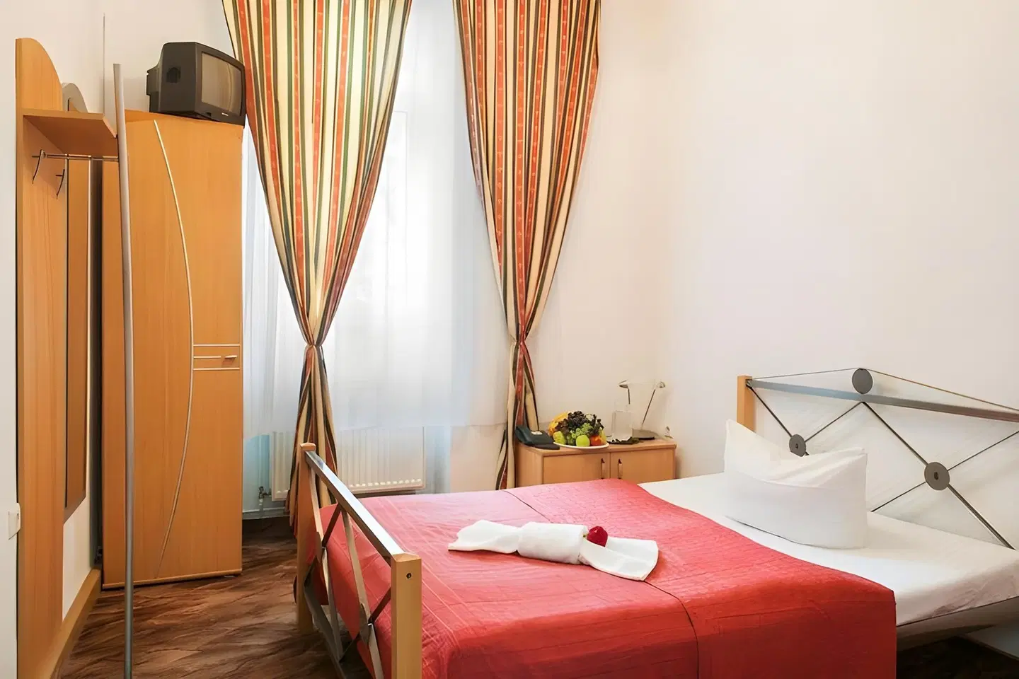 Bellevue ROOM_EXAMPLE