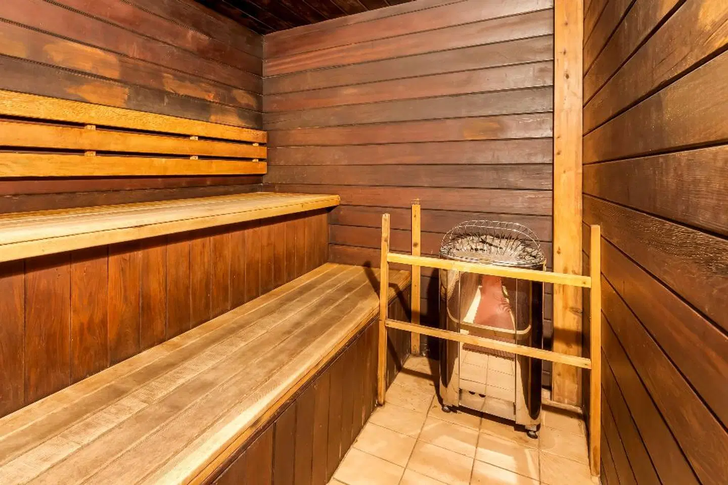 Best Western Adirondack Inn HEALTH_BEAUTY