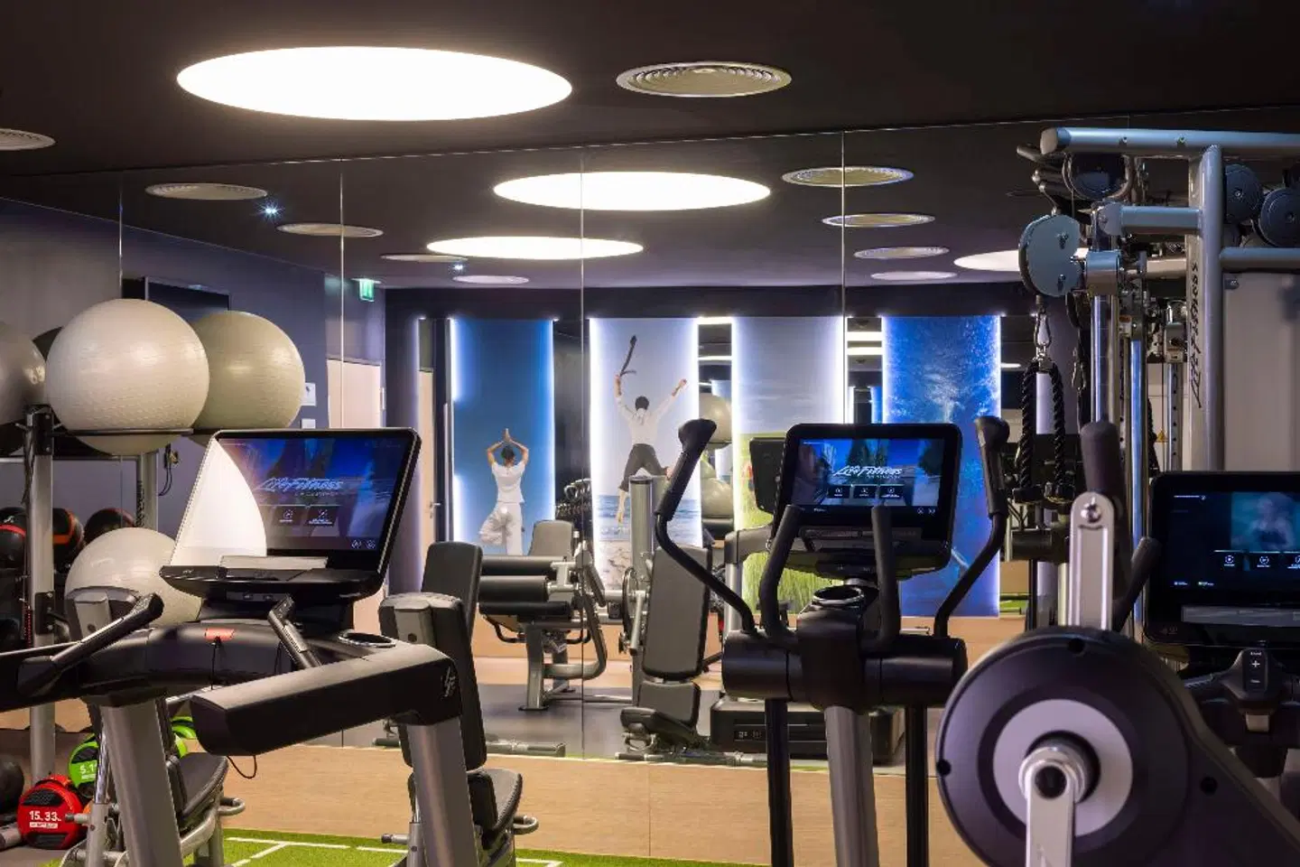 Scandic Emporio Hamburg SPORTS_AND_LEISURE