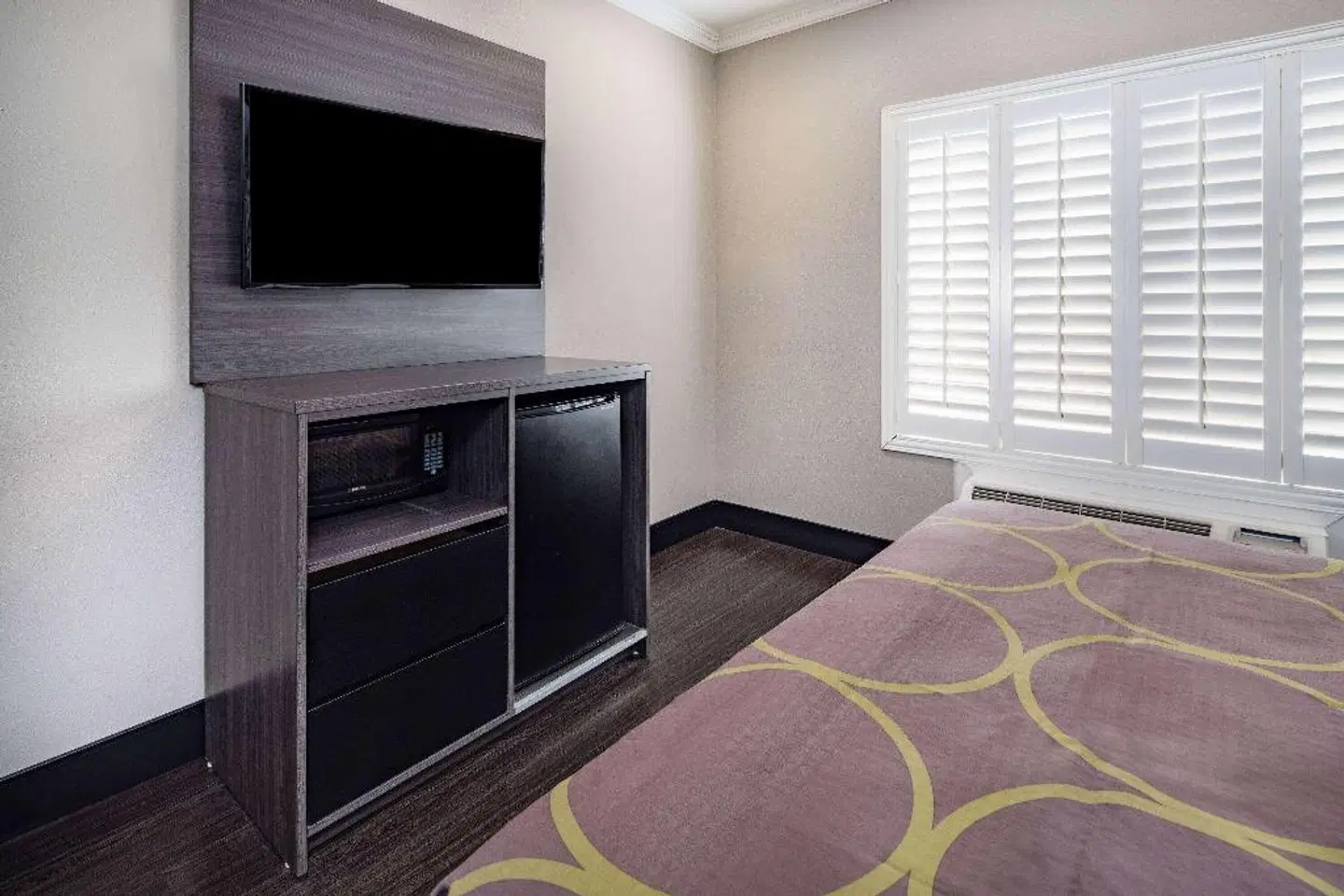 Super 8 by Wyndham North Hollywood ROOM_EXAMPLE