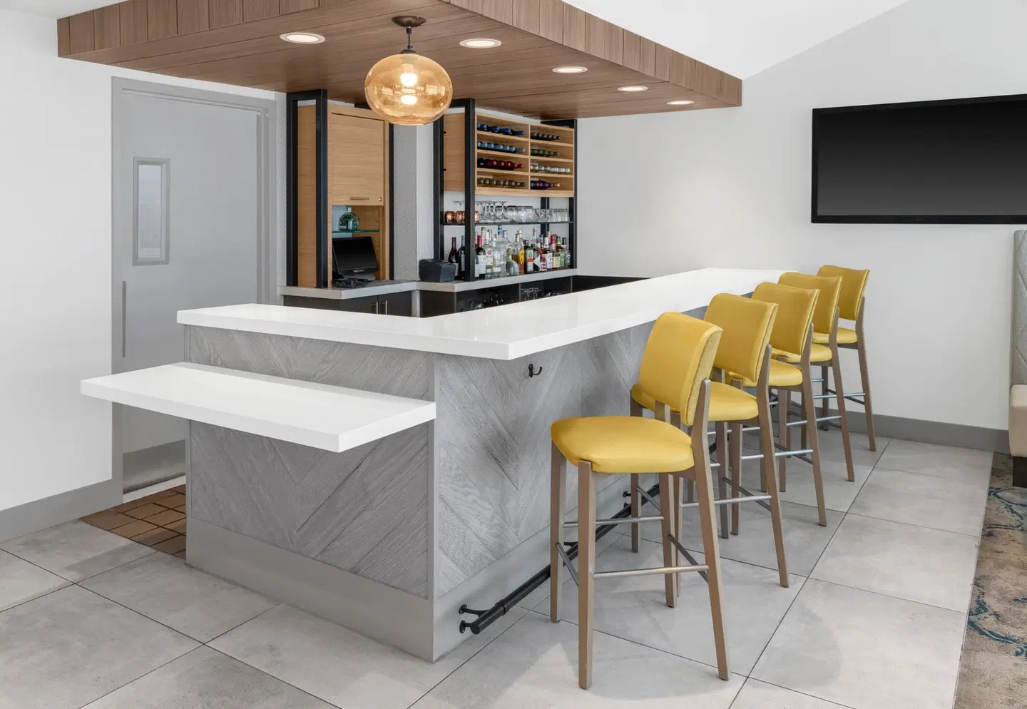 Hilton Garden Inn Queens/JFK Airport Bar