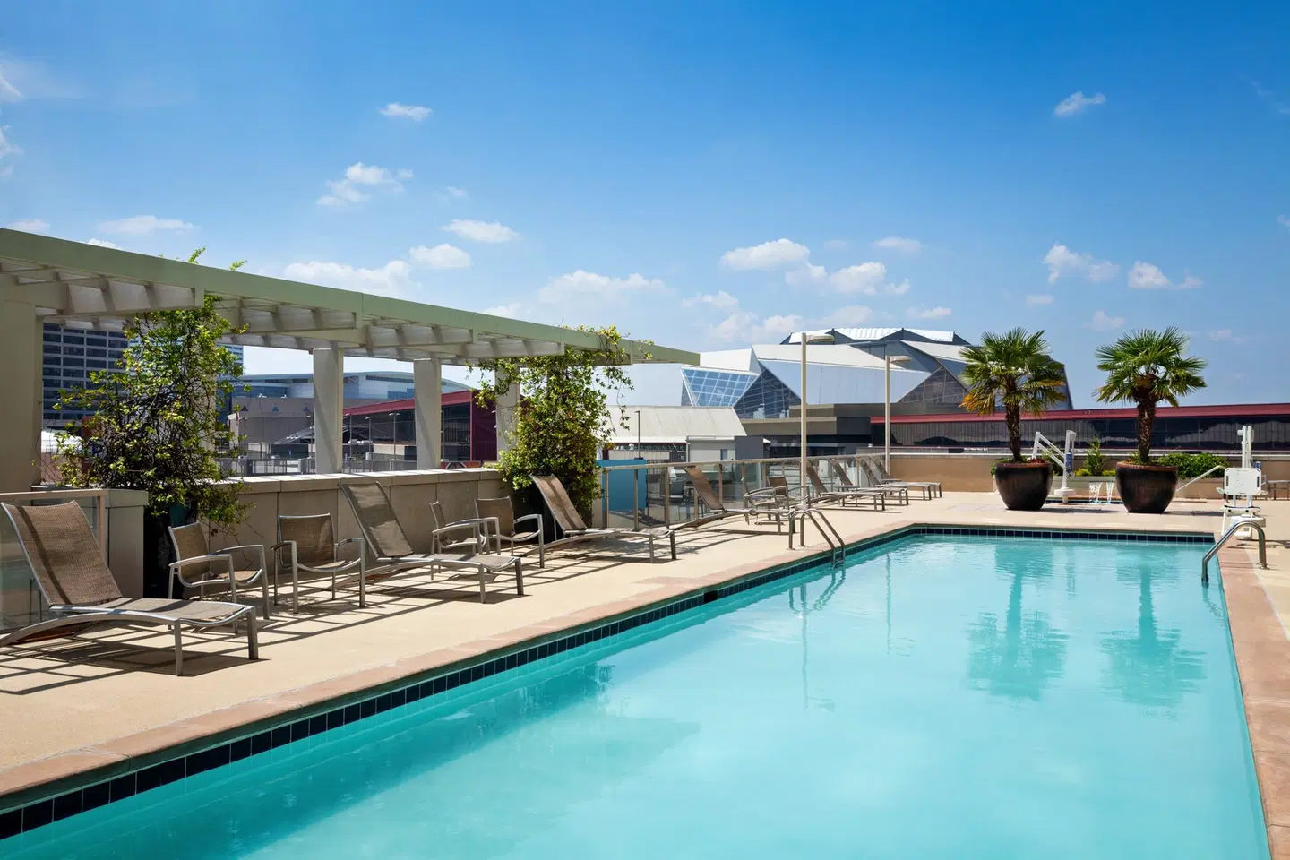 Hilton Garden Inn Atlanta Downtown OUTDOOR_POOL