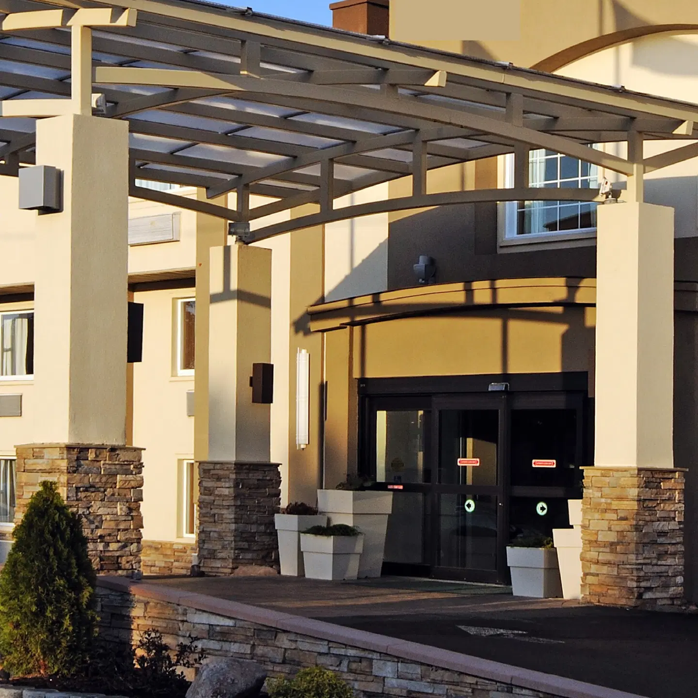 Inn on Prince Hotel & Conference Centre Truro EXTERIOR