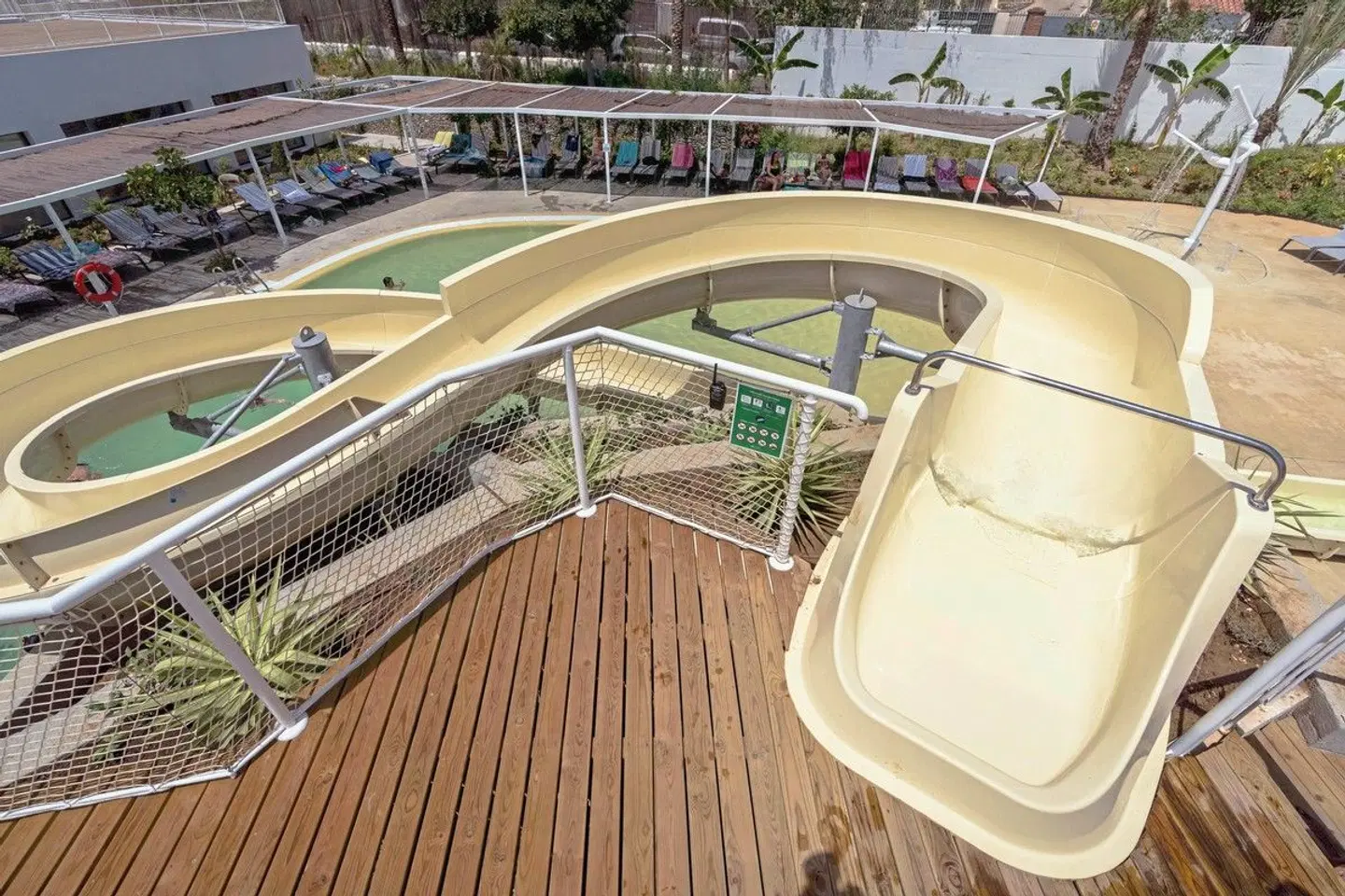 Costa del Sol Glamping Village Terrasse