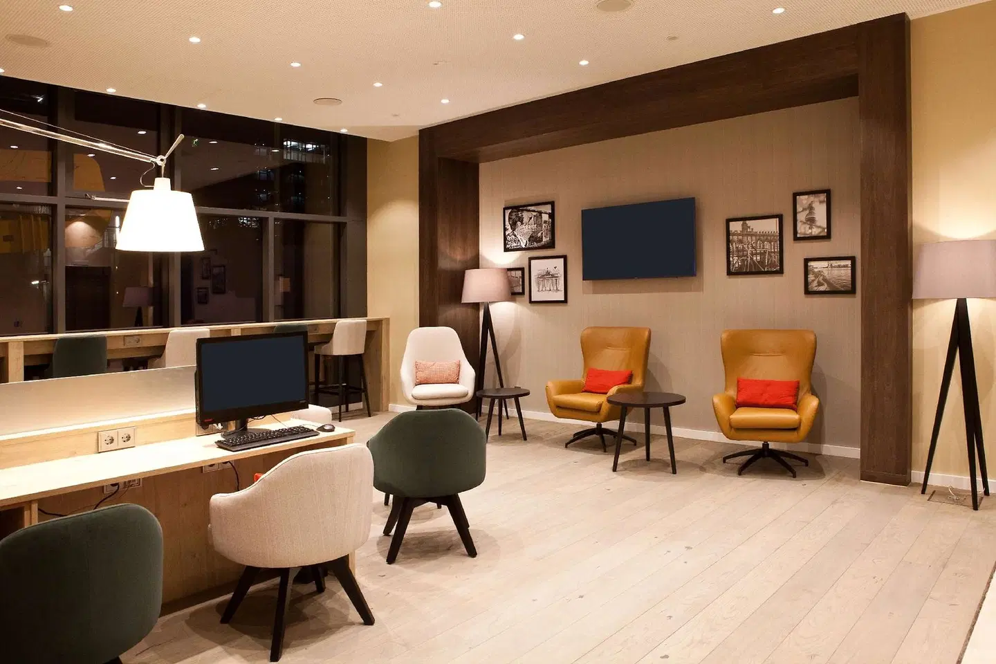 Hampton By Hilton Berlin City East Side Gallery LOUNGE_LOBBY