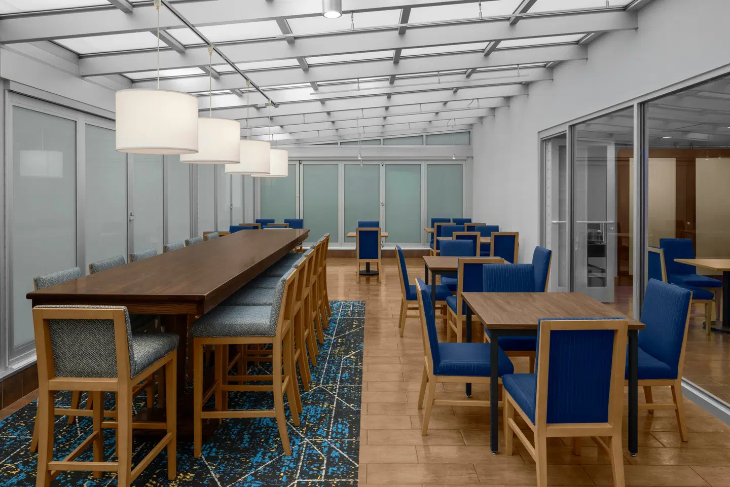 Hampton Inn Manhattan/United Nations Bar