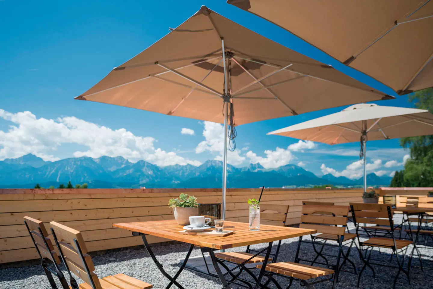Hartungs Hoteldorf Terrasse